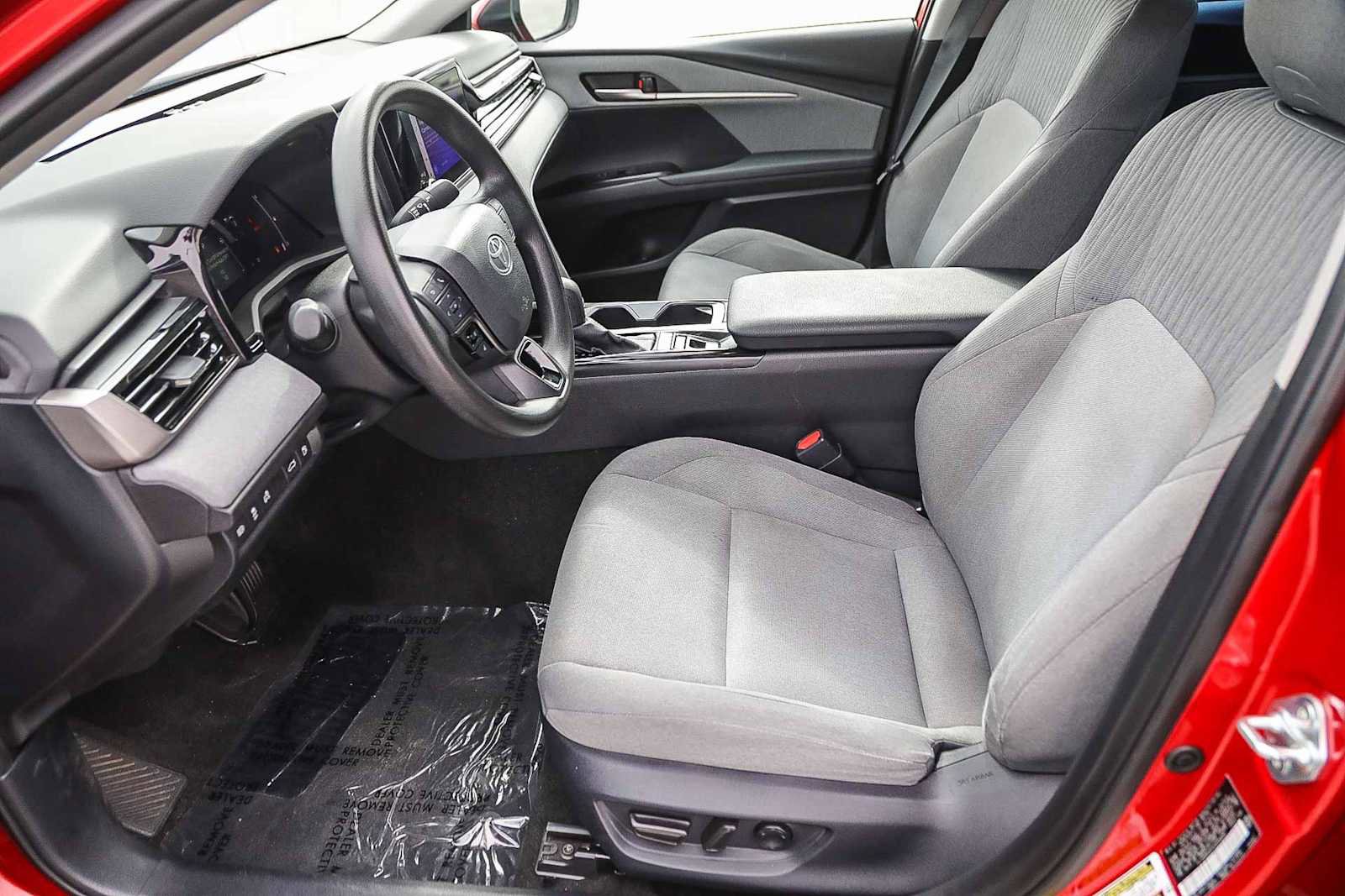 Certified 2025 Toyota Camry LE w/ Convenience Package image 18