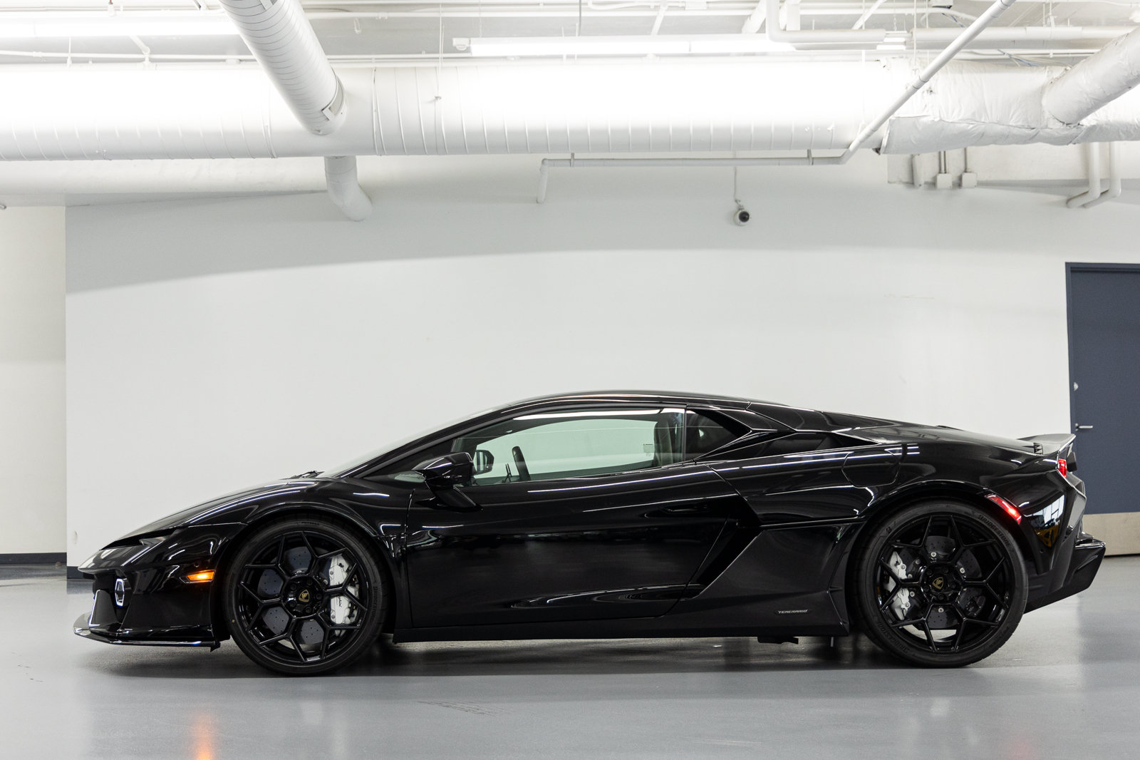 Used 2026 Lamborghini Temerario AWD/4WD image 3