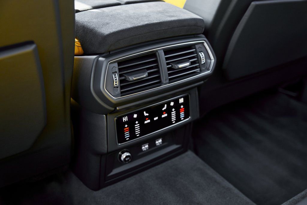 Used 2021 Lamborghini Urus image 50