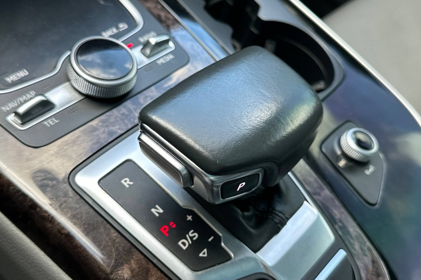 Used 2019 Audi Q7 3.0T Premium Plus w/ Premium Plus Package AWD/4WD image 21
