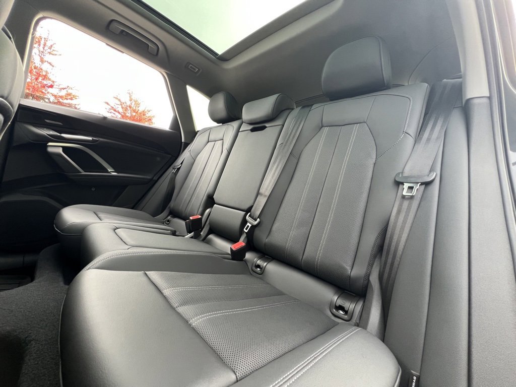 New 2025 Audi Q5 Premium Plus image 36