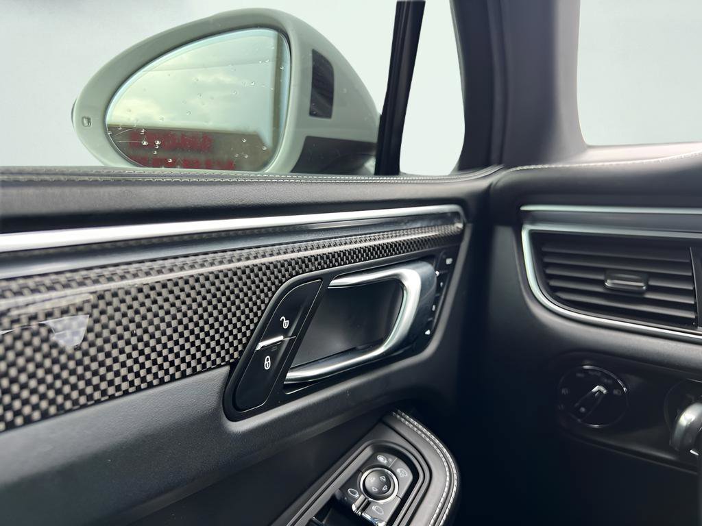 Used 2018 Porsche Macan GTS image 53