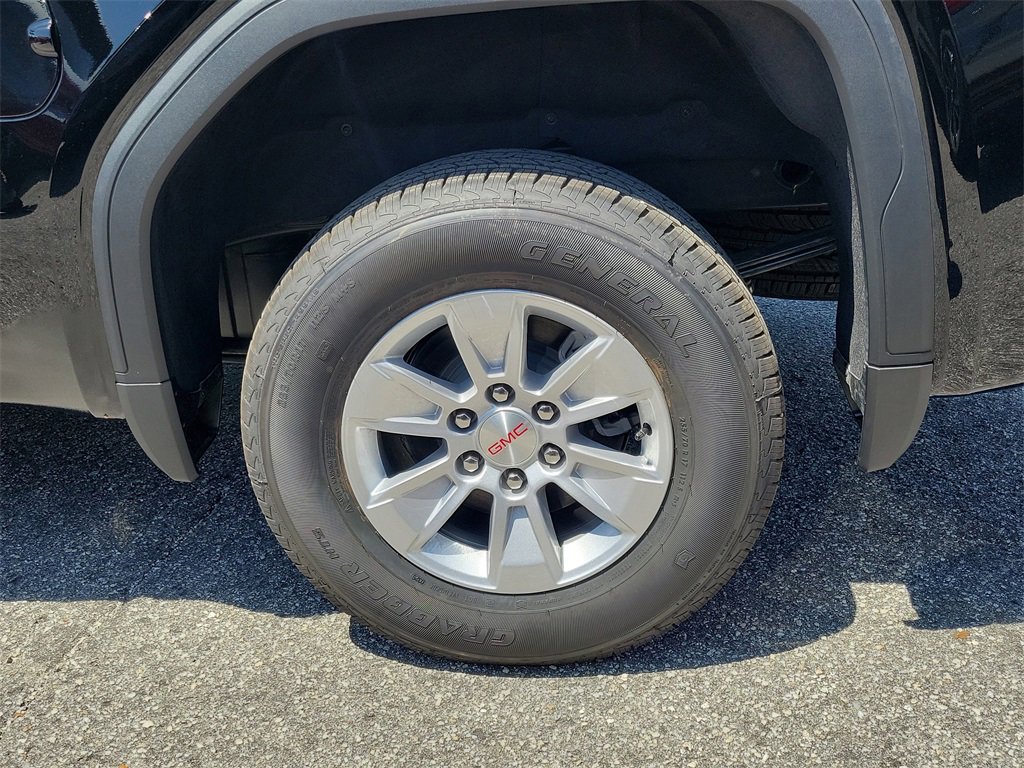New 2025 GMC Sierra 1500 SLE w/ Preferred Package image 4