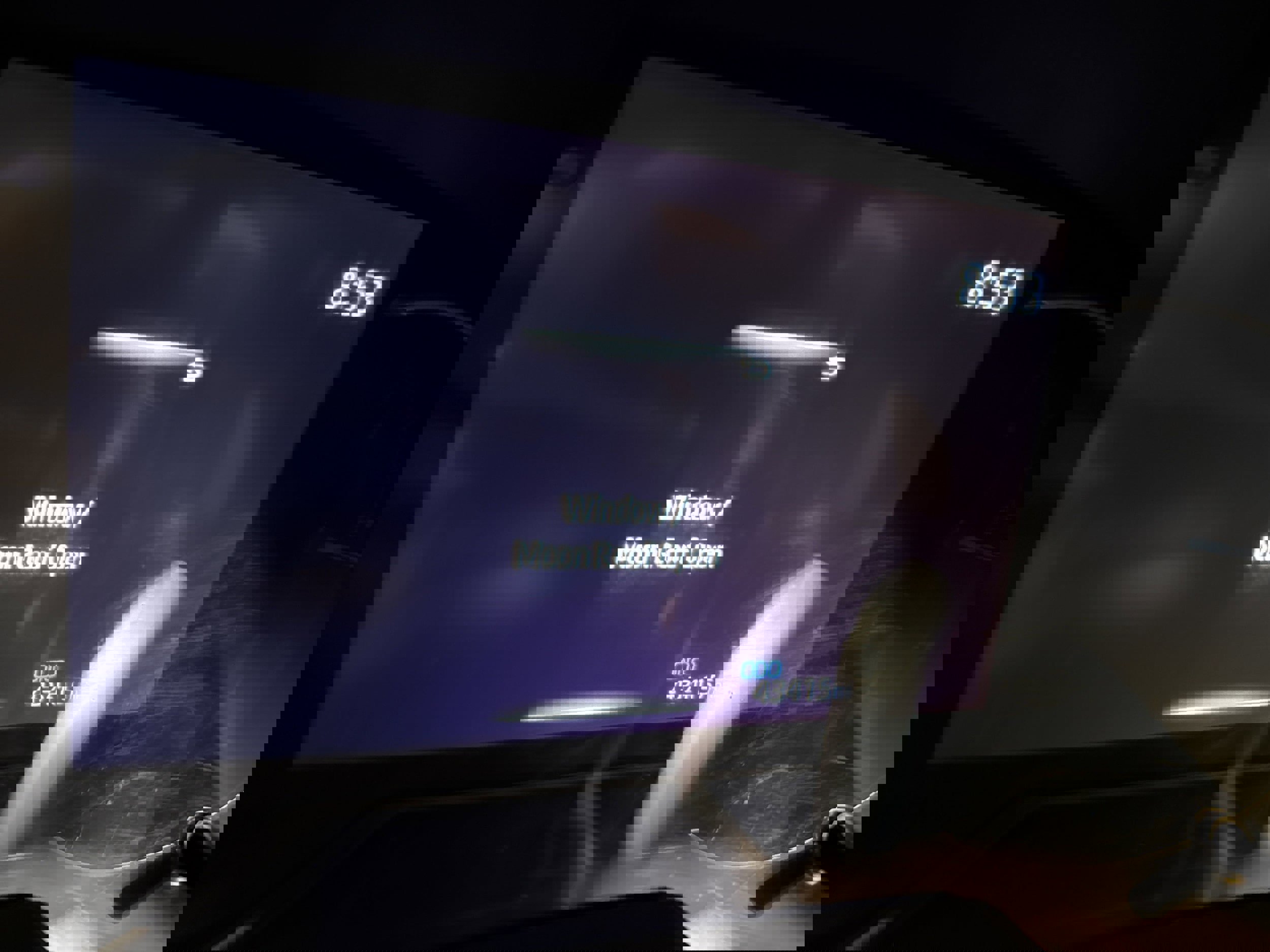 Used 2024 Toyota RAV4 SE w/ Convenience Package image 5