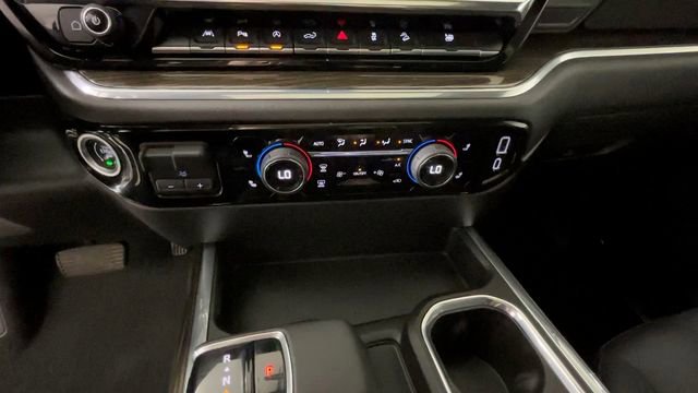 Used 2023 Chevrolet Silverado 1500 LT Trail Boss w/ LT Trail Boss Premium Package AWD/4WD image 28