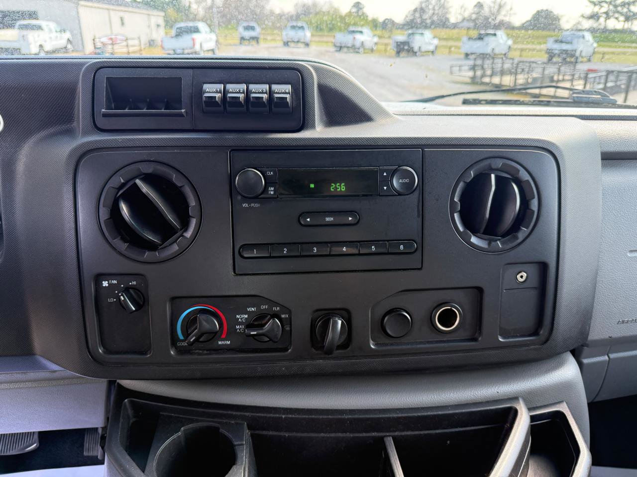 Used 2019 Ford E-350 and Econoline 350 Super Duty w/ Power Windows & Locks Group RWD image 14