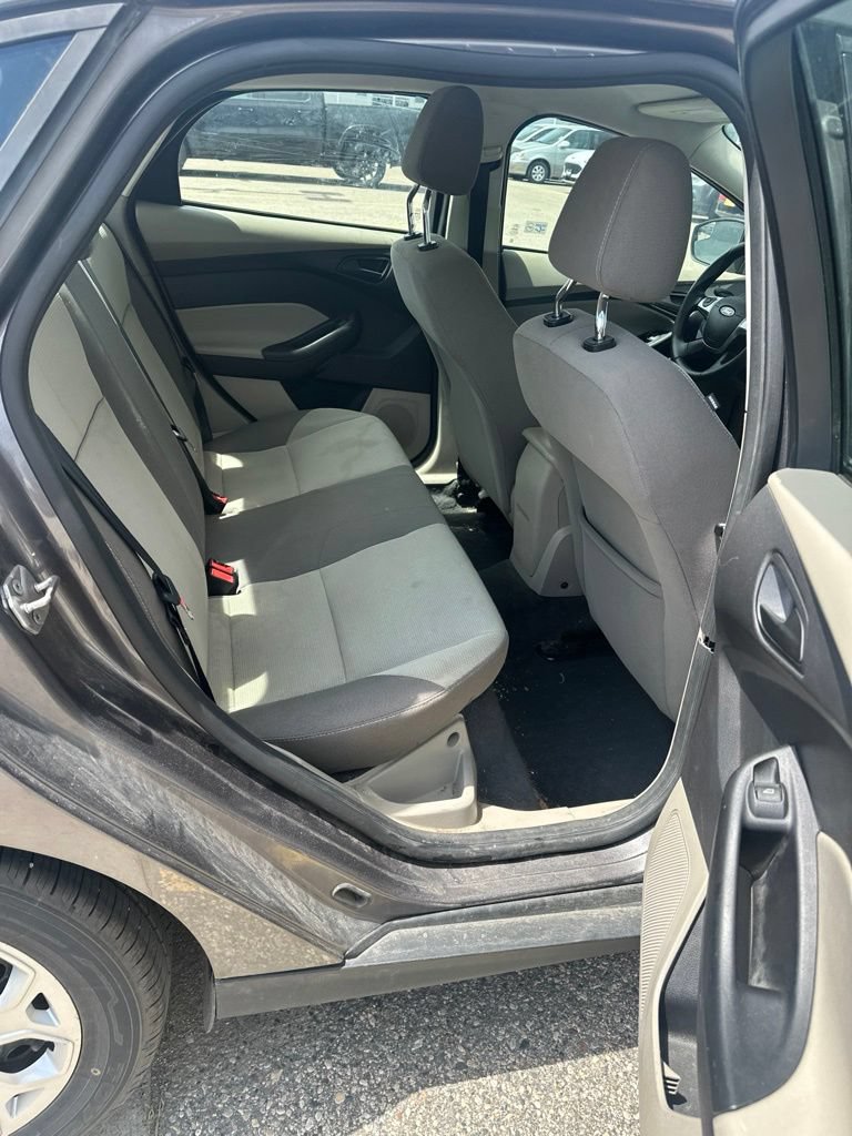 Used 2012 Ford Focus SE FWD image 14