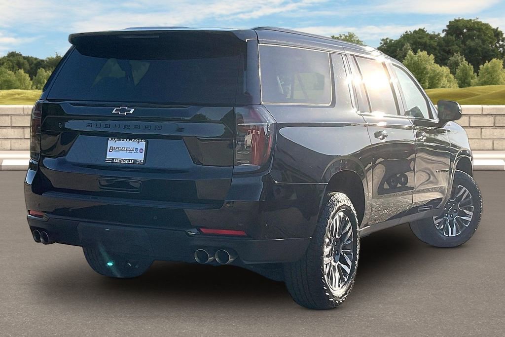 Used 2025 Chevrolet Suburban Z71 AWD/4WD image 11
