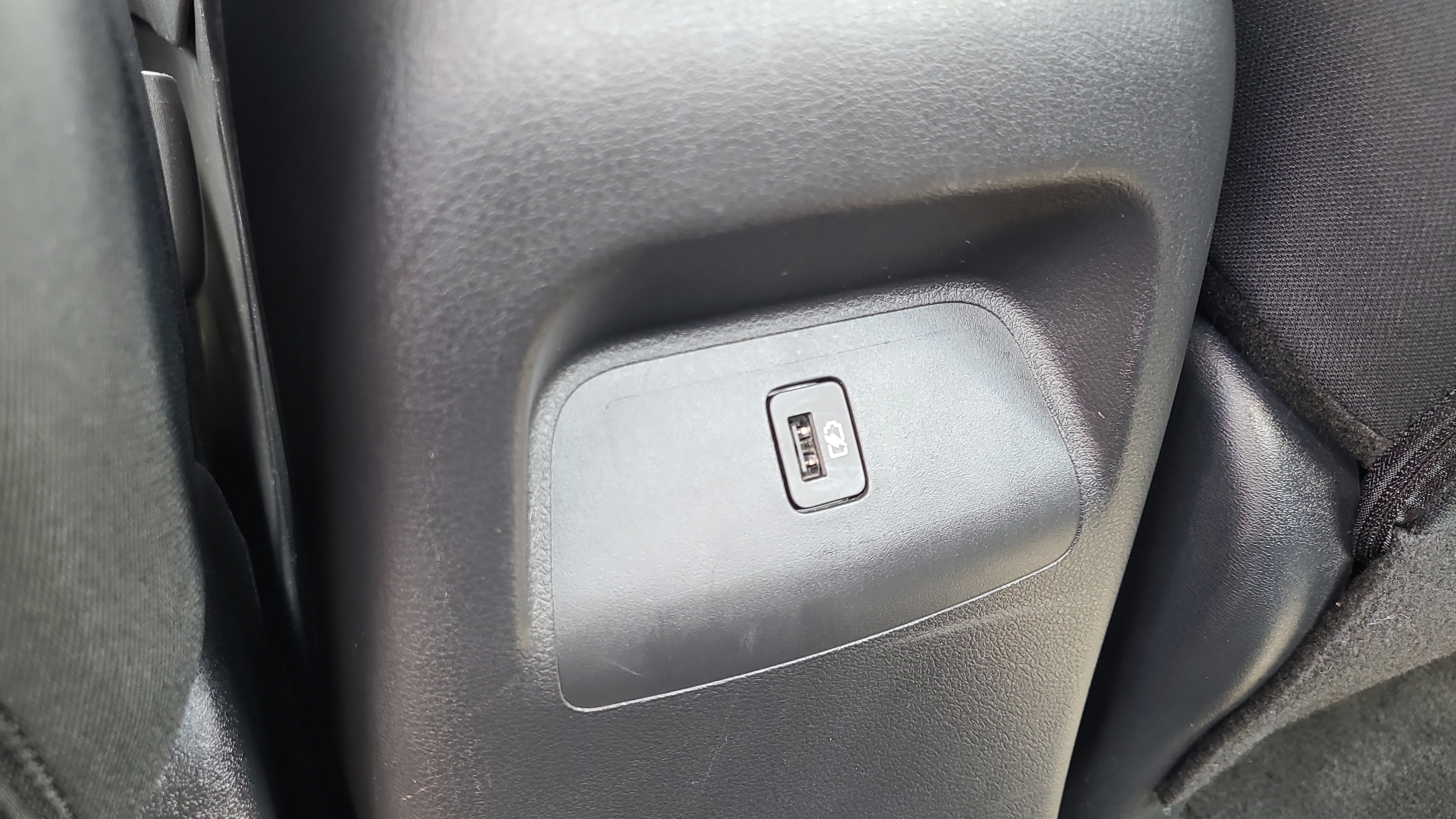 Used 2025 Nissan Sentra SV FWD image 16