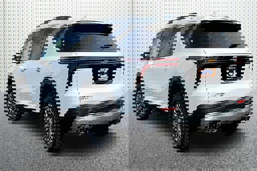 New 2026 Chevrolet Traverse LT w/ Driver Confidence Package image 8