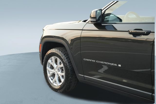 Used 2023 Jeep Grand Cherokee L Limited w/ Luxury Tech Group II RWD image 41