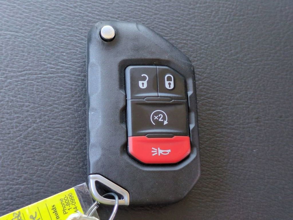 Used 2021 Jeep Gladiator Overland image 29