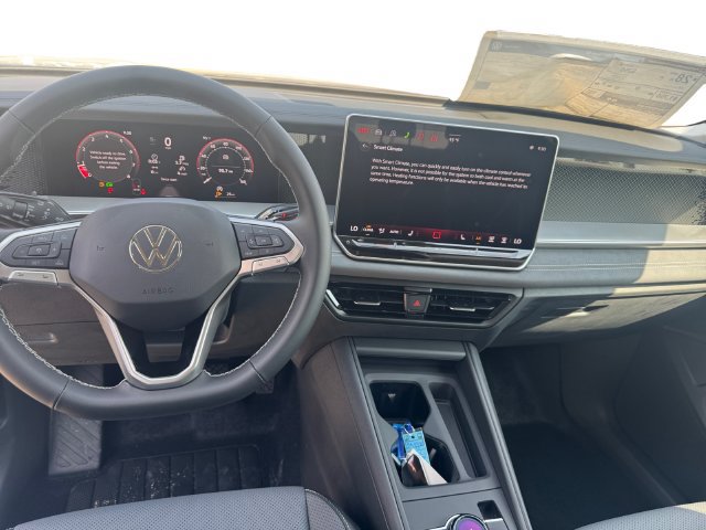 New 2026 Volkswagen Tiguan SE FWD image 10