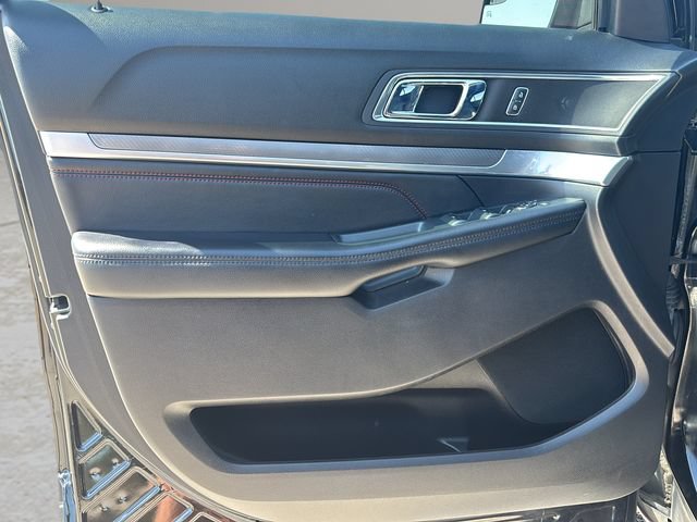 Used 2018 Ford Explorer Sport AWD/4WD image 16