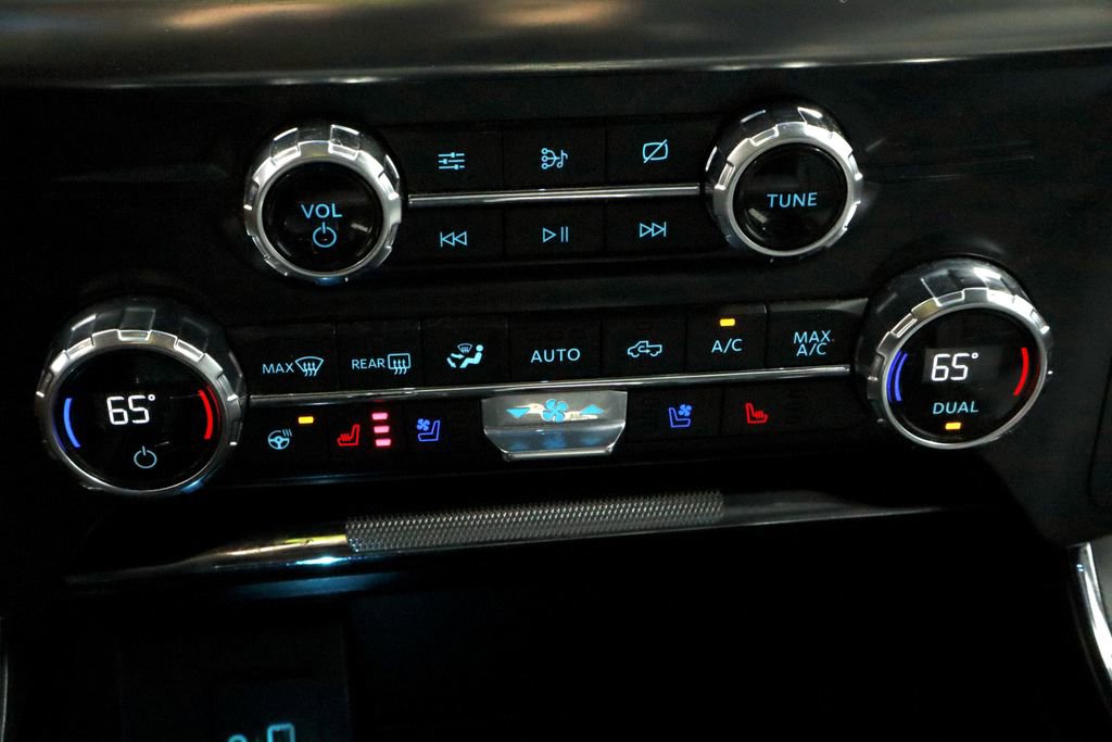 Certified 2021 Ford F150 Lariat w/ Equipment Group 502A High image 32