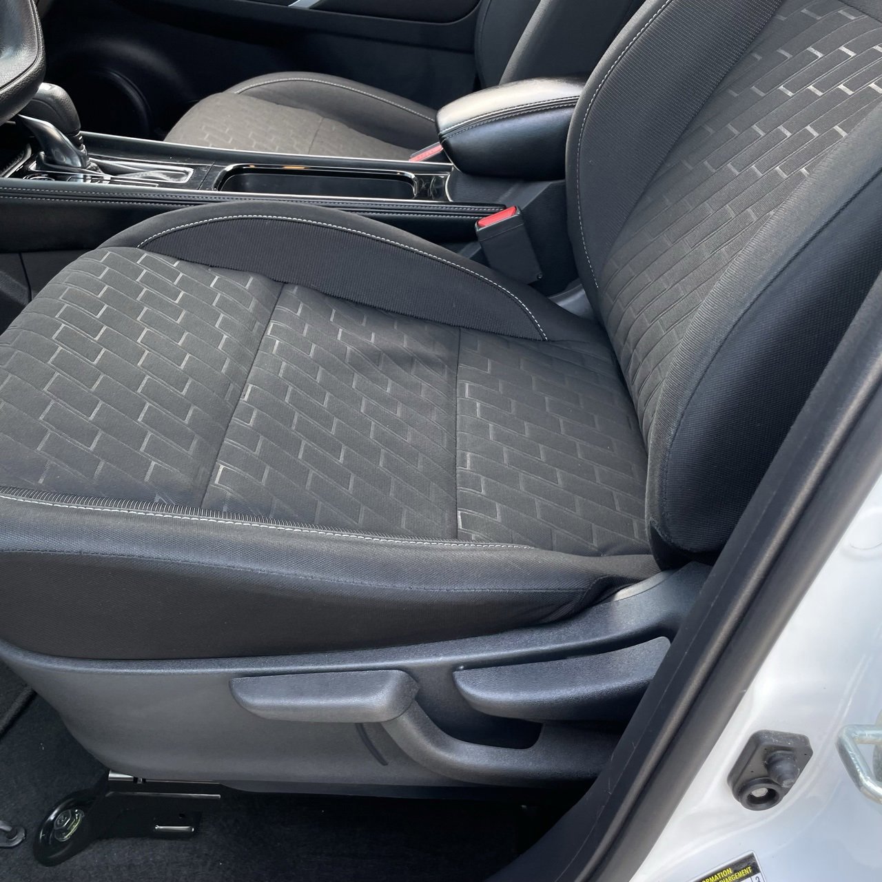 Used 2023 Nissan Kicks SV image 23