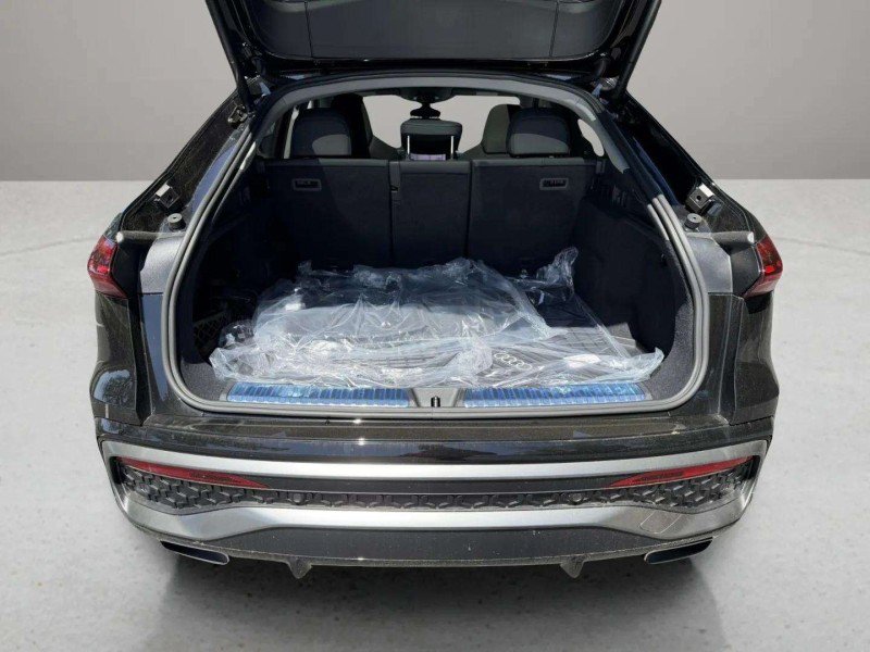 New 2026 Audi Q5 Premium Plus w/ Premium Plus AWD/4WD image 14