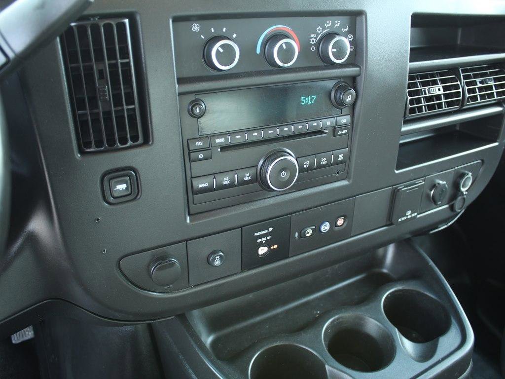 Used 2019 Chevrolet Express 3500 w/ Power Convenience Package image 24
