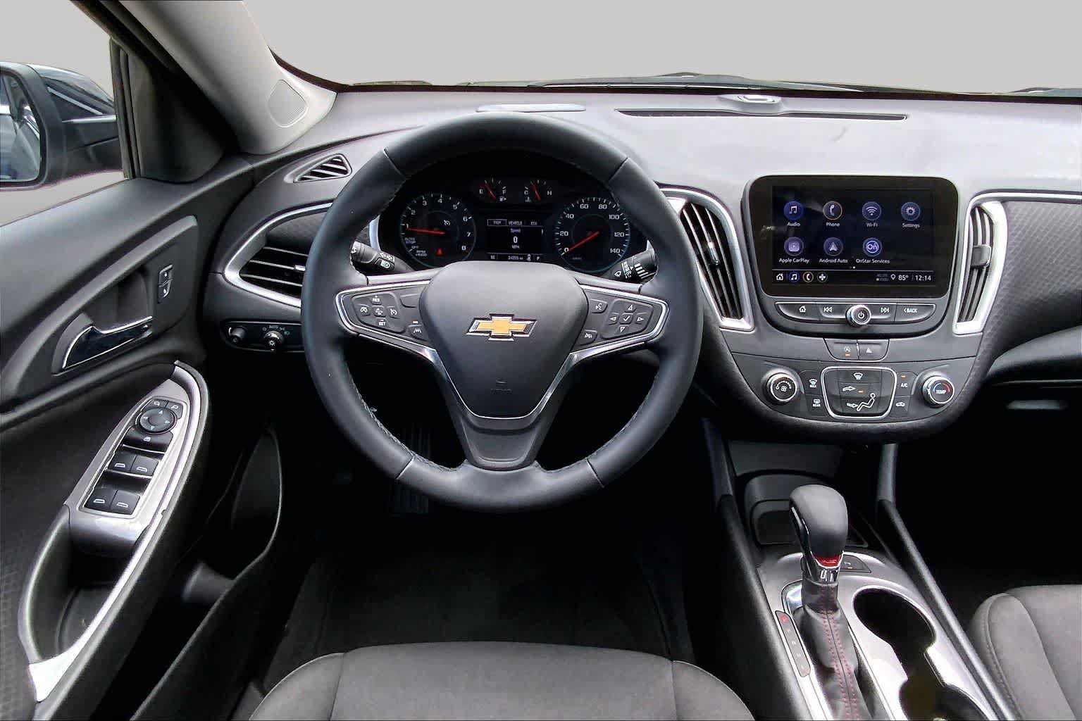 Used 2025 Chevrolet Malibu RS FWD image 6
