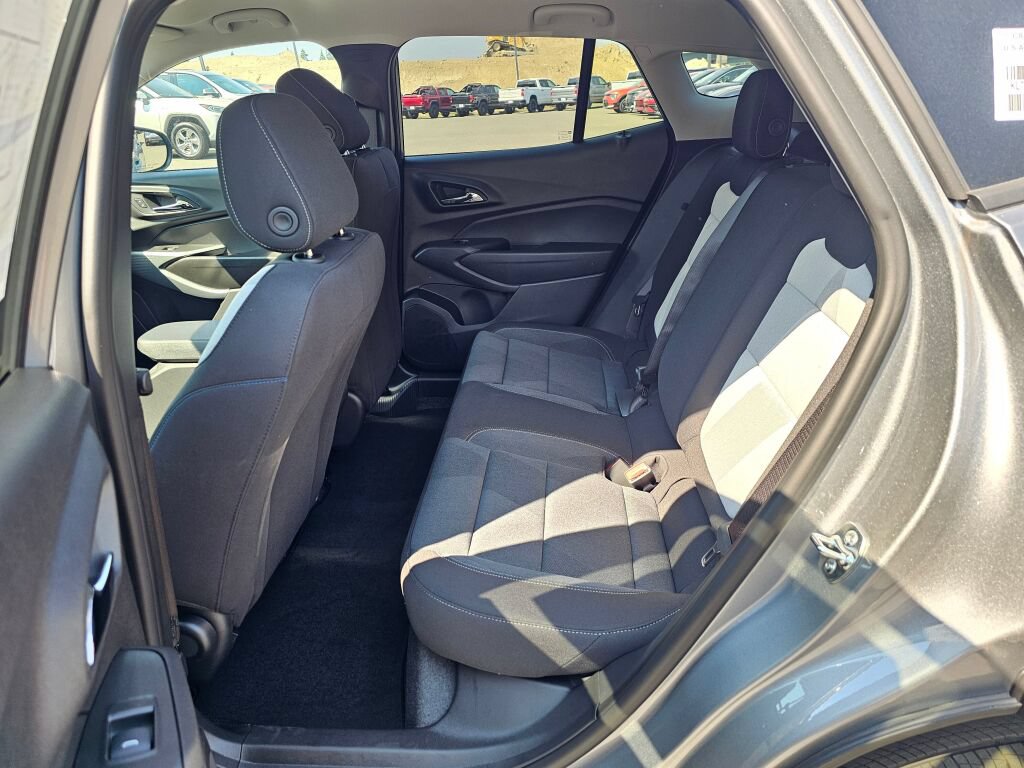 New 2026 Chevrolet Trax LS w/ LS Convenience Package FWD image 22
