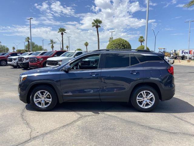 Used 2019 GMC Terrain SLE w/ Driver Convenience Package FWD image 4