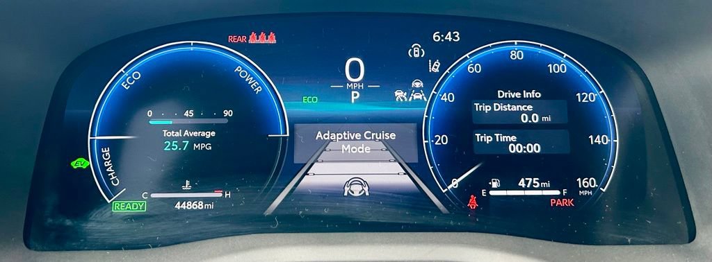 Used 2025 Toyota Camry XLE FWD image 19