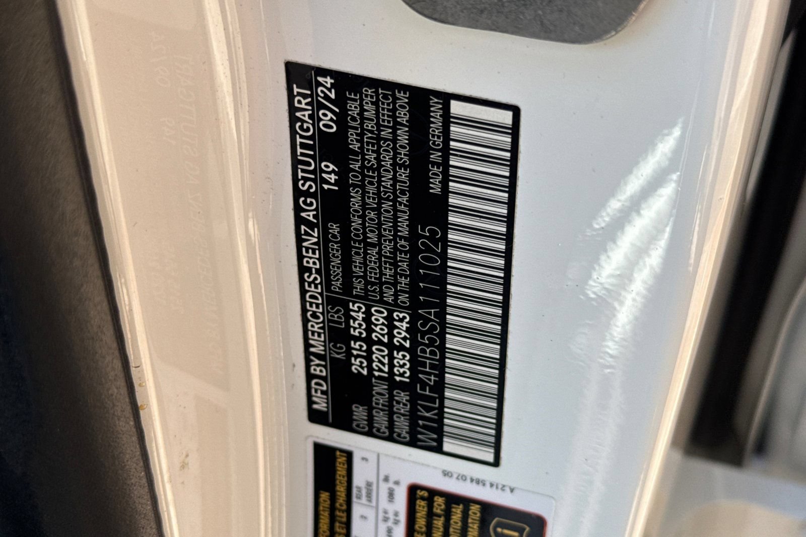 Used 2025 Mercedes-Benz E 350 4MATIC Sedan image 39