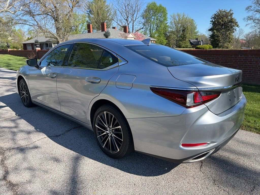 Used 2022 Lexus ES 350 w/ Premium Package image 3