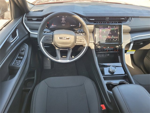 New 2025 Jeep Grand Cherokee Laredo X image 9