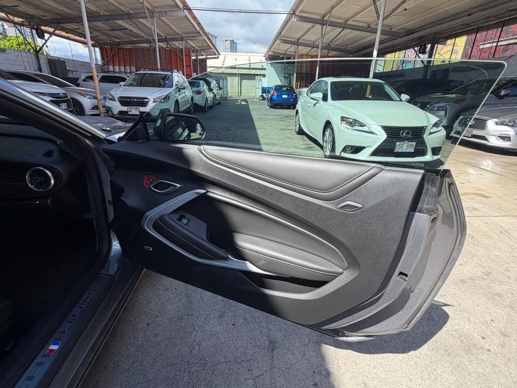 Used 2019 Chevrolet Camaro SS RWD image 19