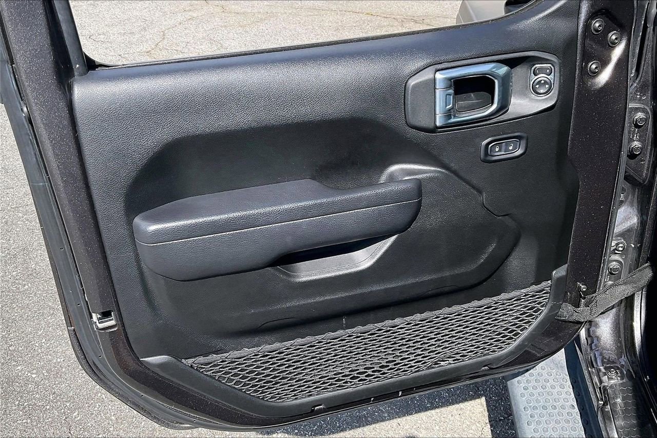 Certified 2022 Jeep Wrangler Sport S w/ Sun And Sound Package image 27