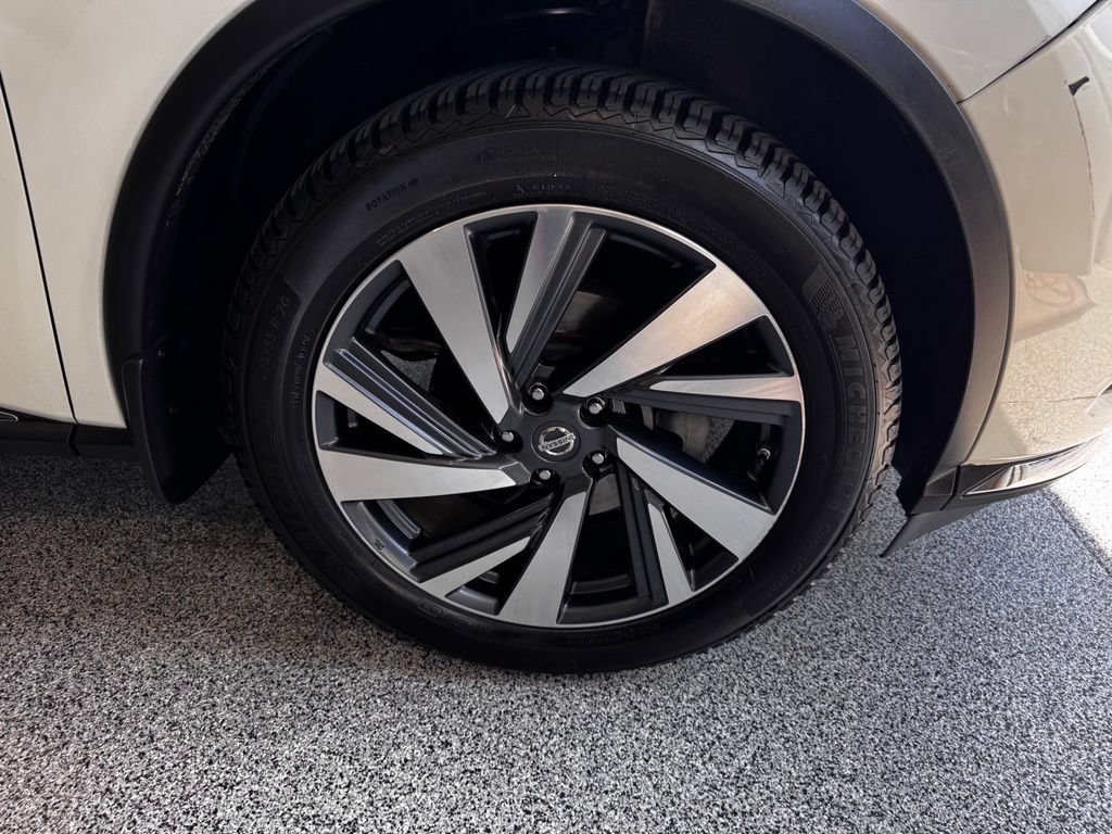 Used 2017 Nissan Murano Platinum AWD/4WD image 11