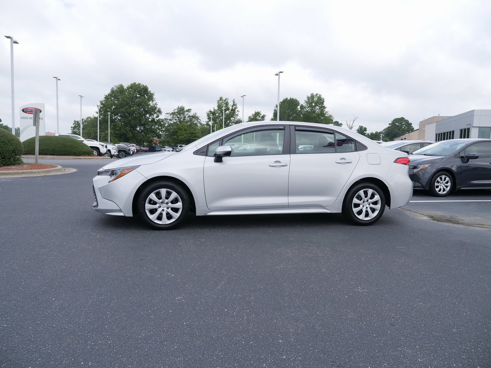 Used 2024 Toyota Corolla LE image 7