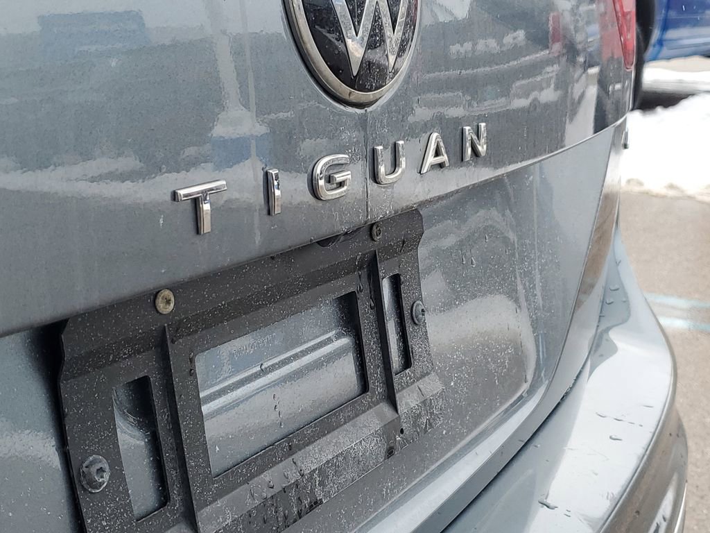 Used 2023 Volkswagen Tiguan SE image 31