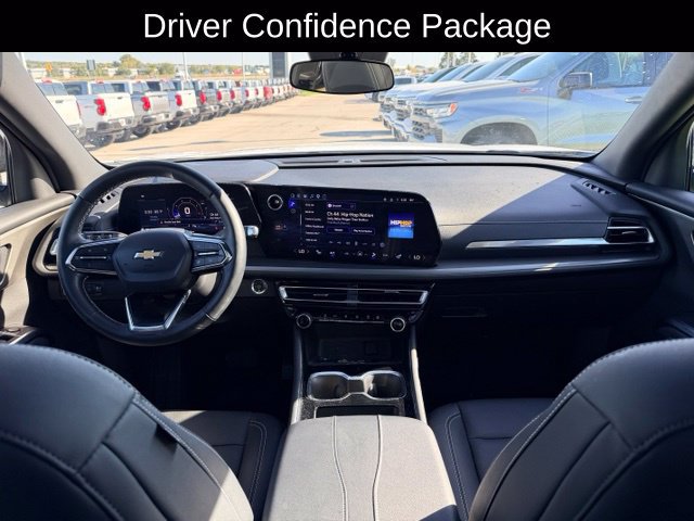Certified 2025 Chevrolet Traverse LT w/ Sun and Wheel Package AWD/4WD image 7