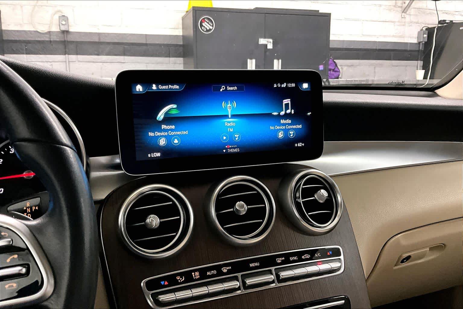 Used 2020 Mercedes-Benz GLC 300 image 34