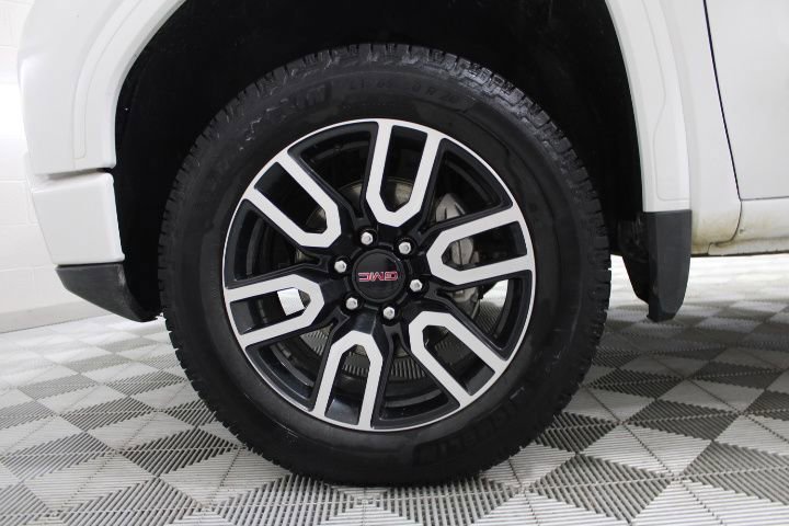 Used 2024 GMC Sierra 1500 AT4 w/ Technology Package image 51