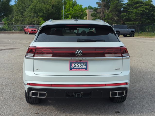 Used 2025 Volkswagen Atlas Cross Sport SEL Premium R-Line AWD/4WD image 8