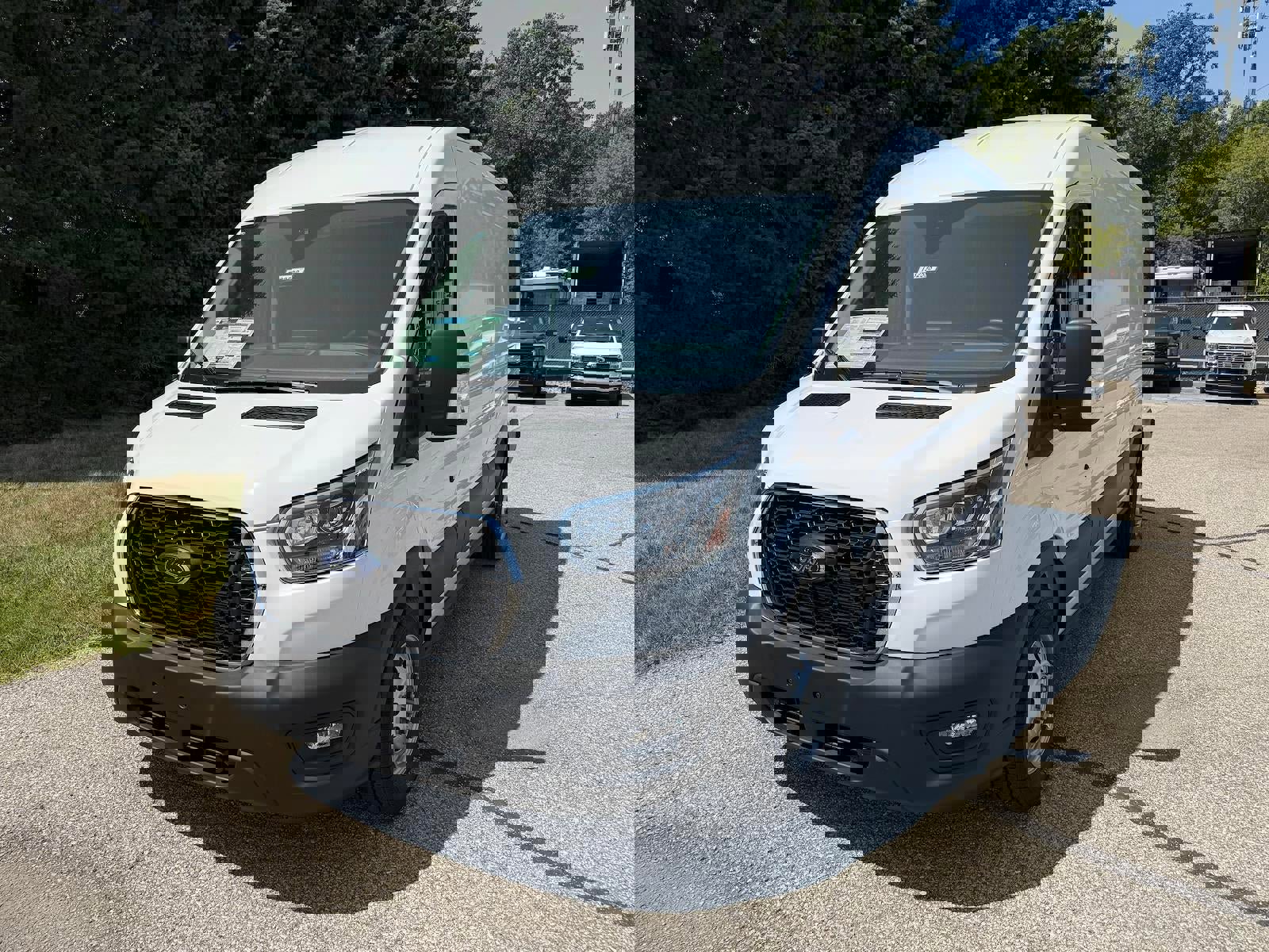 New 2025 Ford Transit 250 148 Medium Roof Extended AWD