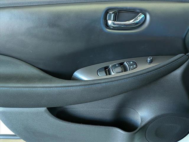 Used 2023 Nissan Leaf S FWD image 10