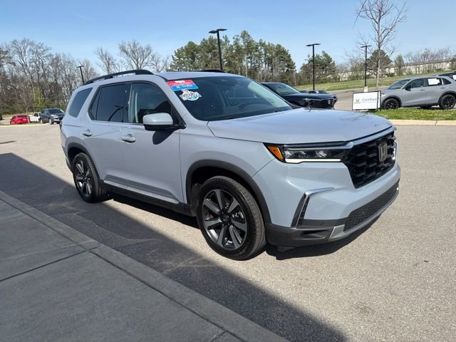 Used 2024 Honda Pilot Touring image 6