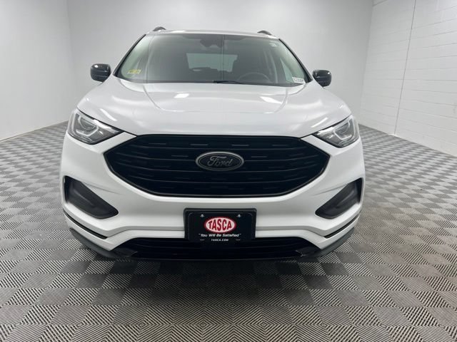 Used 2022 Ford Edge SE w/ Black Appearance Package AWD/4WD image 3