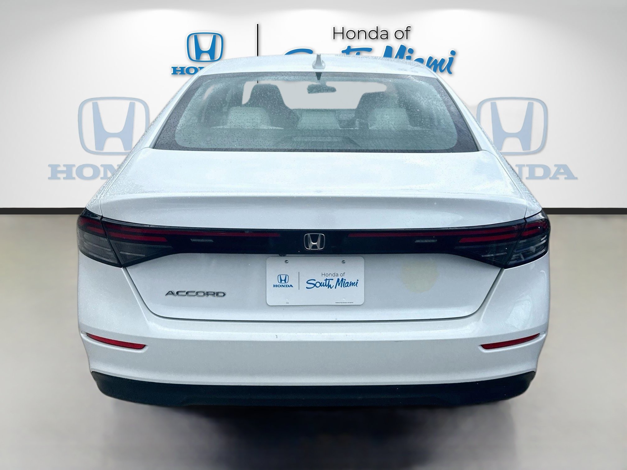 Used 2023 Honda Accord EX image 5