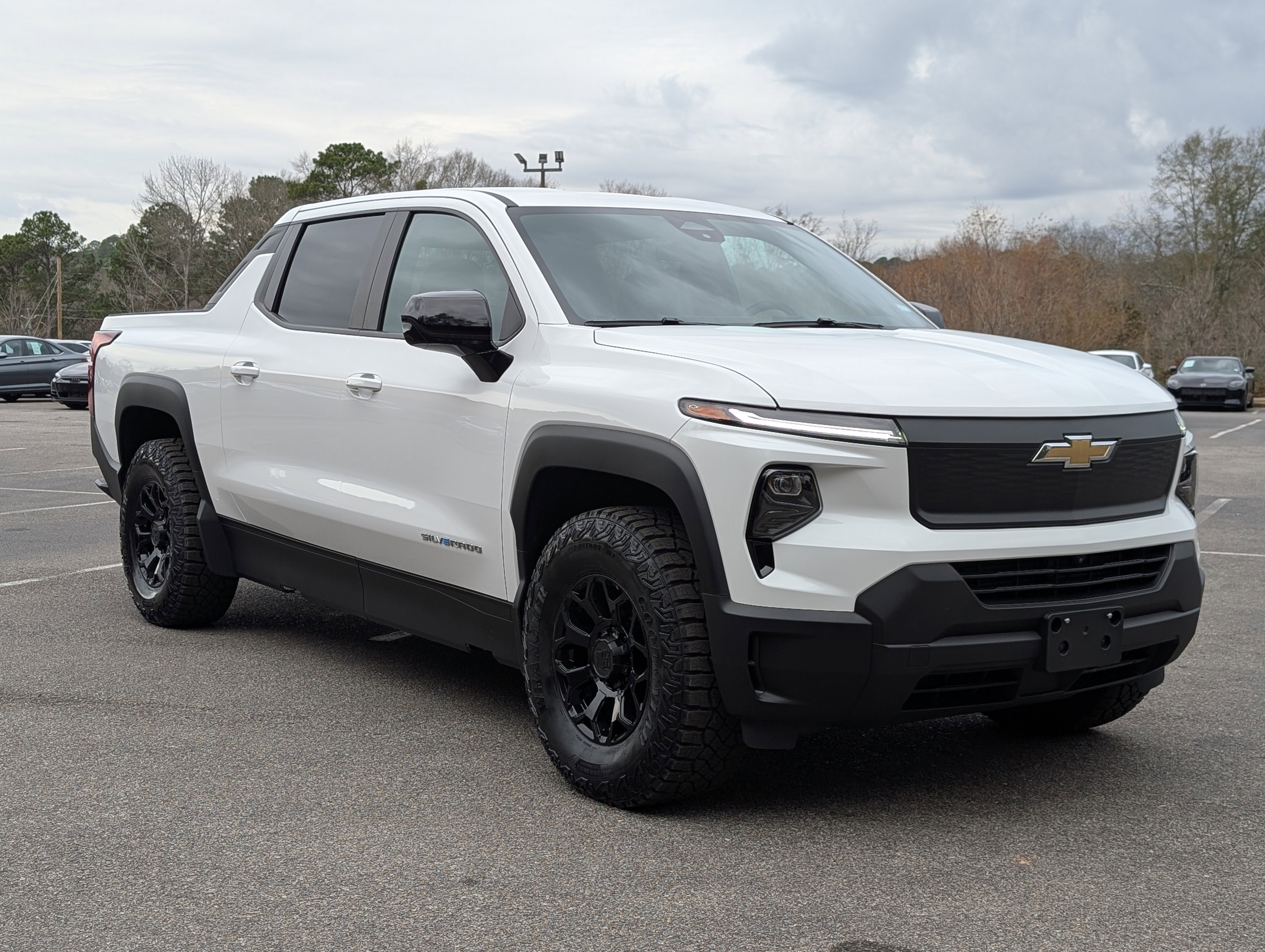 Used 2024 Chevrolet Silverado EV W/T image 8