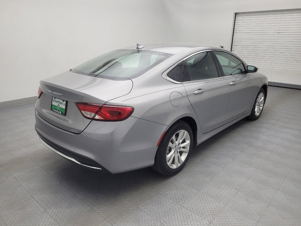 Used 2017 Chrysler 200 Limited Platinum image 9