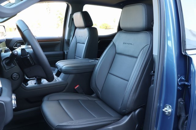 New 2026 GMC Sierra 1500 Denali w/ Technology Package image 13