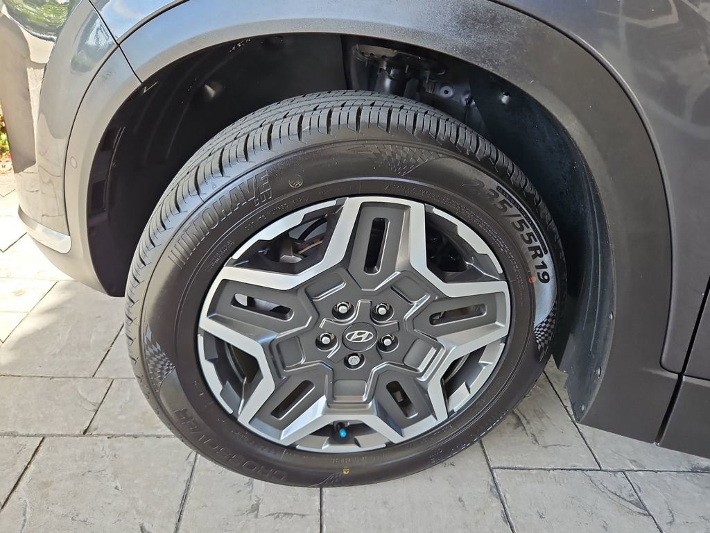 Used 2023 Hyundai Santa Fe Limited w/ Cargo Package image 39