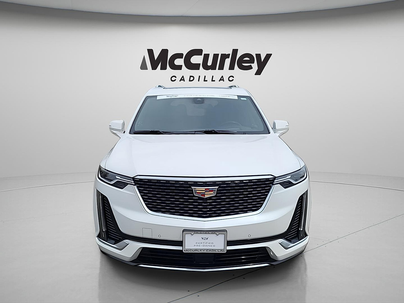Certified 2024 Cadillac XT6 Premium Luxury w/ Technology Package AWD/4WD image 2