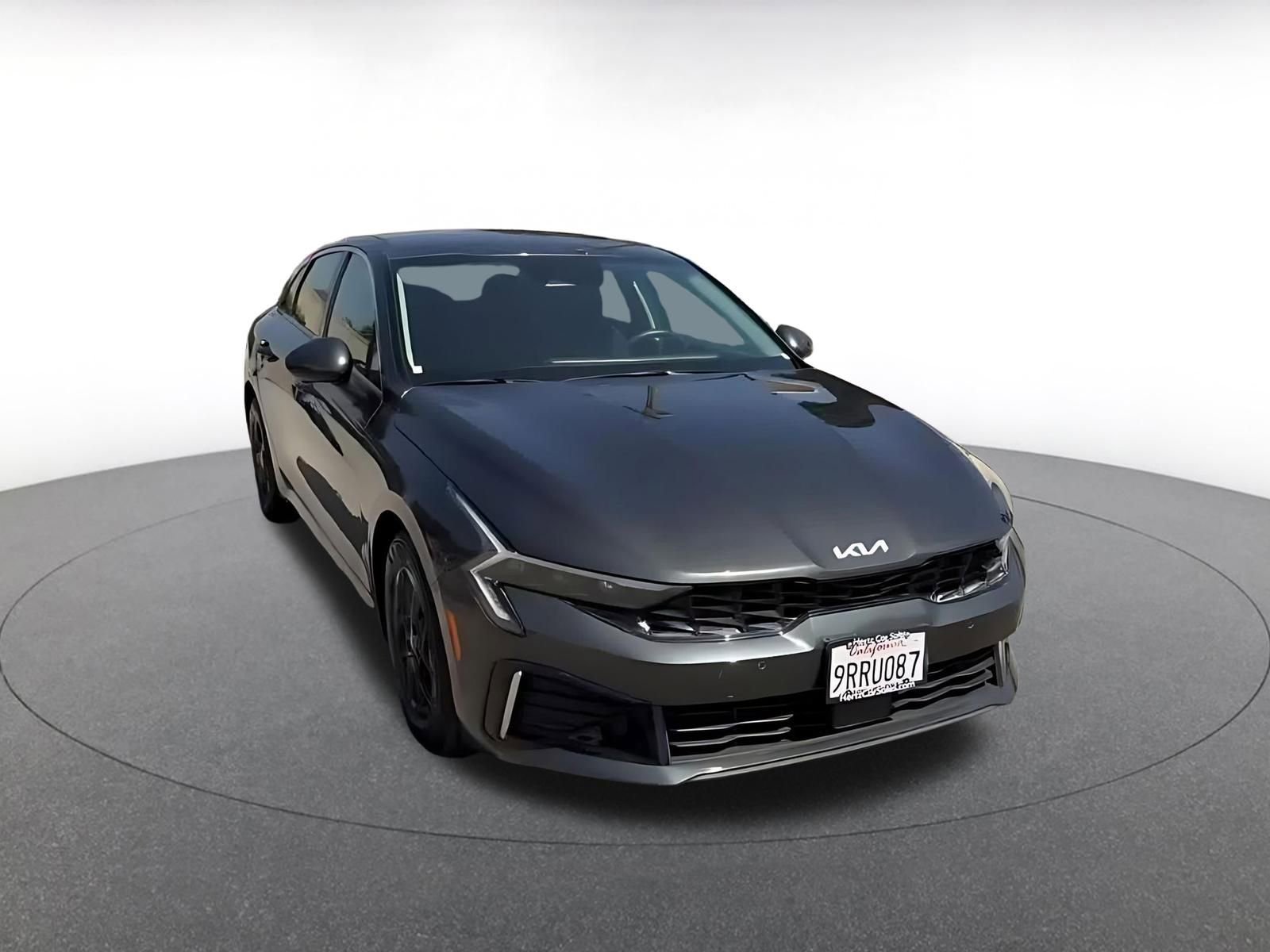 Used 2025 Kia K5 LXS FWD image 3