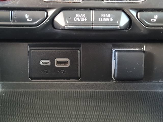 Used 2024 Chevrolet Tahoe LT AWD/4WD image 12